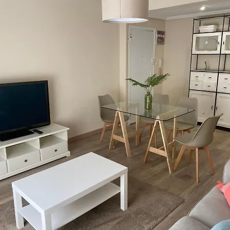 Piso Completo En Muy Cerca De La Playa 아파트