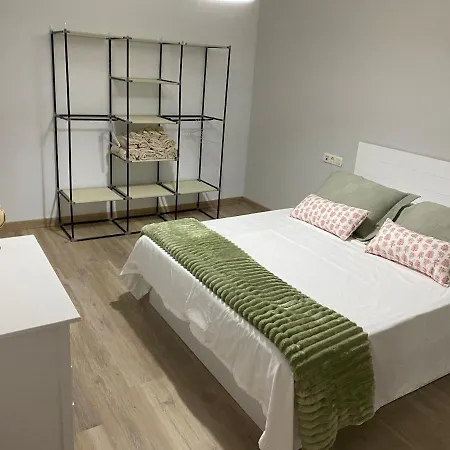 Piso Completo En Muy Cerca De La Playa * Gijón